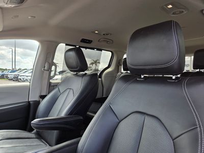 2024 Chrysler Pacifica - Photo 23