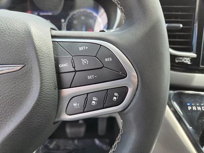 2024 Chrysler Pacifica - Photo 30