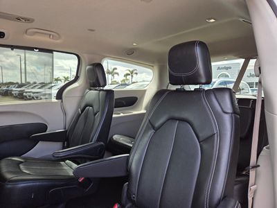 2024 Chrysler Pacifica - Photo 19
