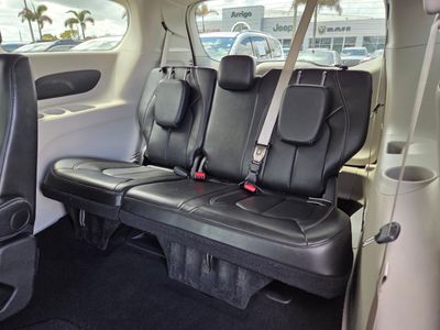 2024 Chrysler Pacifica - Photo 18