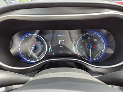 2024 Chrysler Pacifica - Photo 31