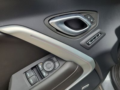 2024 Chevrolet Camaro — photo 18 view