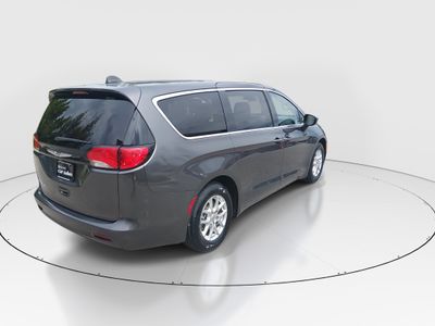 2023 Chrysler Voyager - Photo 7