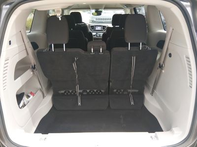 2023 Chrysler Voyager - Photo 11