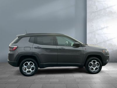 2022 Jeep Compass — photo 7 view