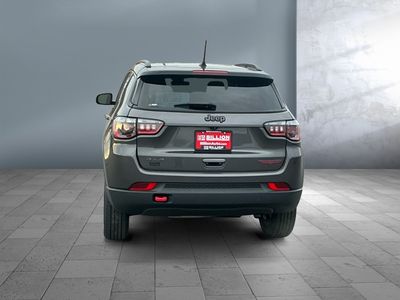 2022 Jeep Compass — detail view