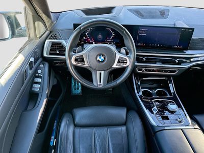 2025 BMW X7 — photo 23 view