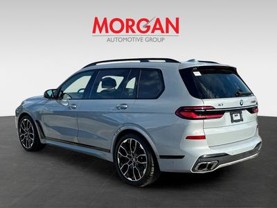 2025 BMW X7 — detail view