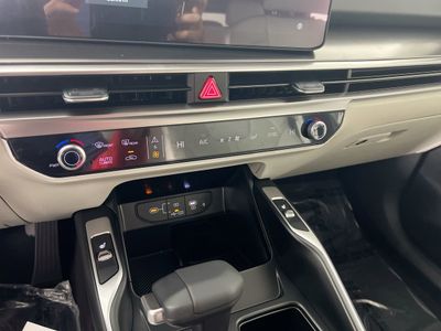 2026 Kia Sorento — photo 24 view