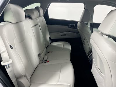 2026 Kia Sorento — photo 28 view