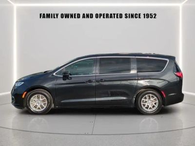 2023 Chrysler Pacifica — rear three-quarter view