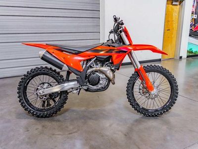 2026 KTM 450 SX-F - Photo 3