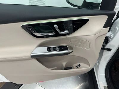 2026 Mercedes-Benz GLC — photo 11 view