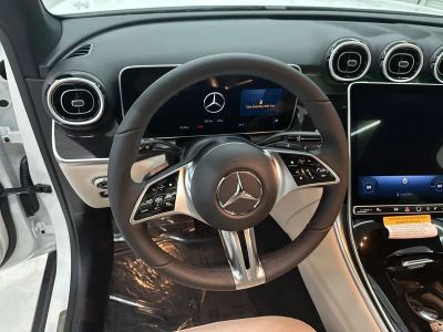 2026 Mercedes-Benz GLC — photo 10 view