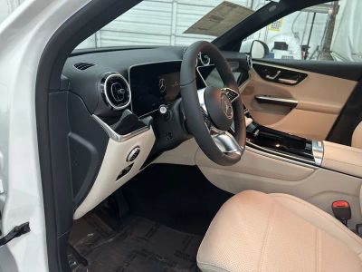 2026 Mercedes-Benz GLC — photo 9 view