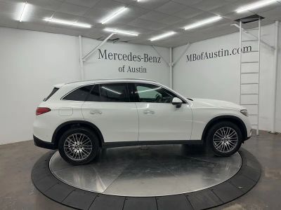 2026 Mercedes-Benz GLC — photo 8 view