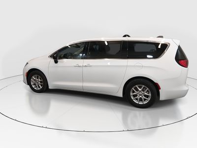 2024 Chrysler Voyager - Photo 4