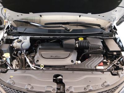 2024 Chrysler Voyager - Photo 9