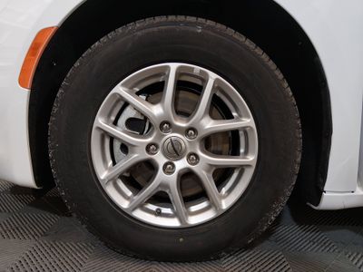 2024 Chrysler Voyager - Photo 10