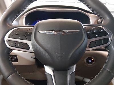 2024 Chrysler Voyager - Photo 12