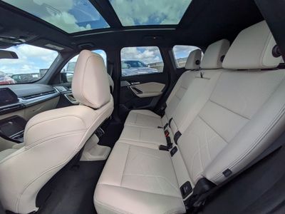2025 BMW X1 - Photo 12