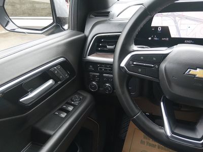 2025 Chevrolet Tahoe — photo 21 view