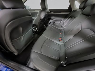 2025 Kia K5 - Photo 26