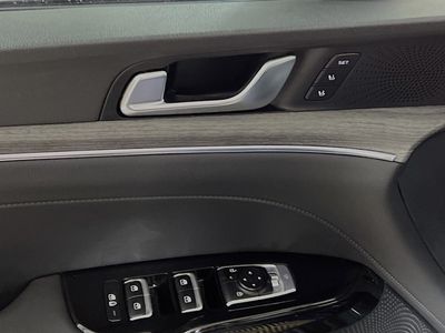 2025 Kia K5 - Photo 14