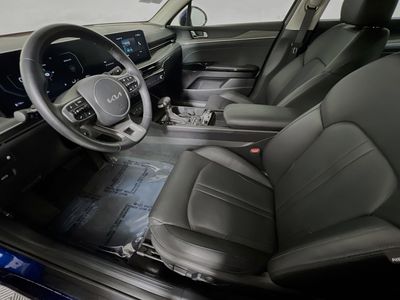 2025 Kia K5 - Photo 12