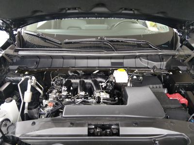 2025 Nissan Pathfinder — photo 9 view