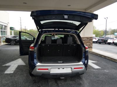 2025 Nissan Pathfinder — photo 11 view