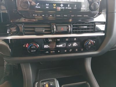2025 Nissan Pathfinder — photo 18 view