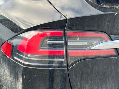 2019 Tesla Model X - Photo 14