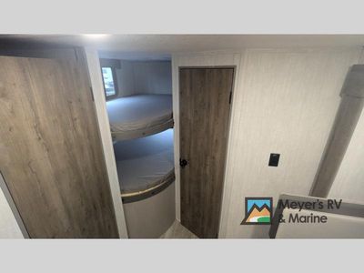2025 Coachmen Clipper 6K Series — photo 8 view