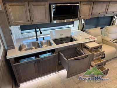 2026 Tiffin Motorhomes Phaeton — photo 10 view