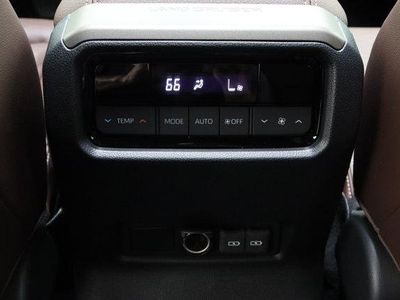 2026 Toyota Land Cruiser 4WD — photo 34 view