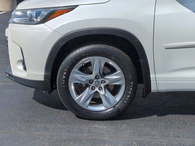 2018 Toyota Highlander — photo 7 view