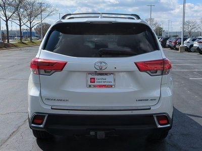 2018 Toyota Highlander — engine compartment view