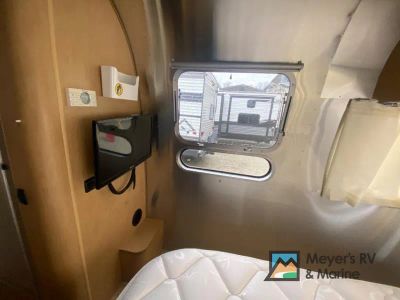 2016 Airstream Flying Cloud - Photo 24