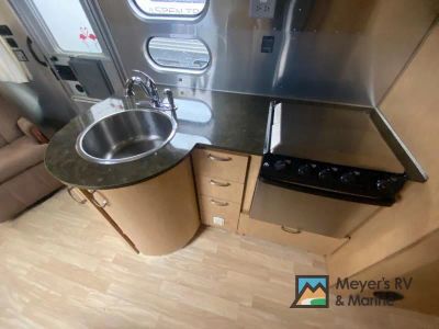 2016 Airstream Flying Cloud - Photo 10