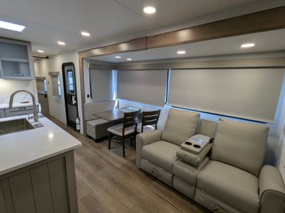 2025 Alliance RV Avenue - Photo 7