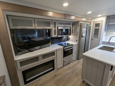 2025 Alliance RV Avenue - Photo 27