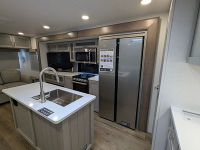 2025 Alliance RV Avenue - Photo 21