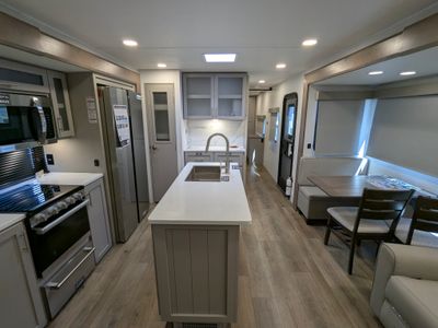 2025 Alliance RV Avenue - Photo 28