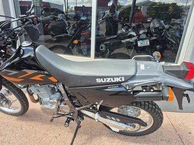 2026 Suzuki DR650S - Photo 10