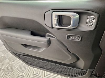 2026 Jeep Wrangler — photo 25 view