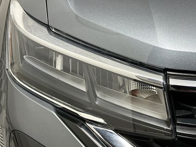 2022 Volkswagen Taos — photo 9 view