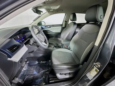 2022 Volkswagen Taos — photo 12 view