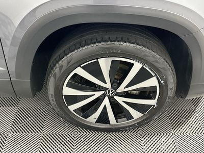 2022 Volkswagen Taos — photo 11 view