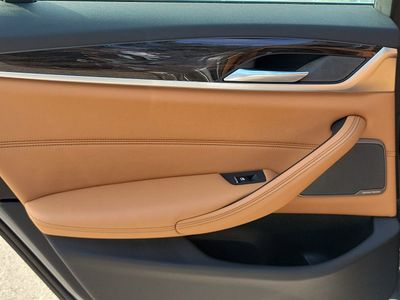 2023 BMW 5 Series - Photo 9